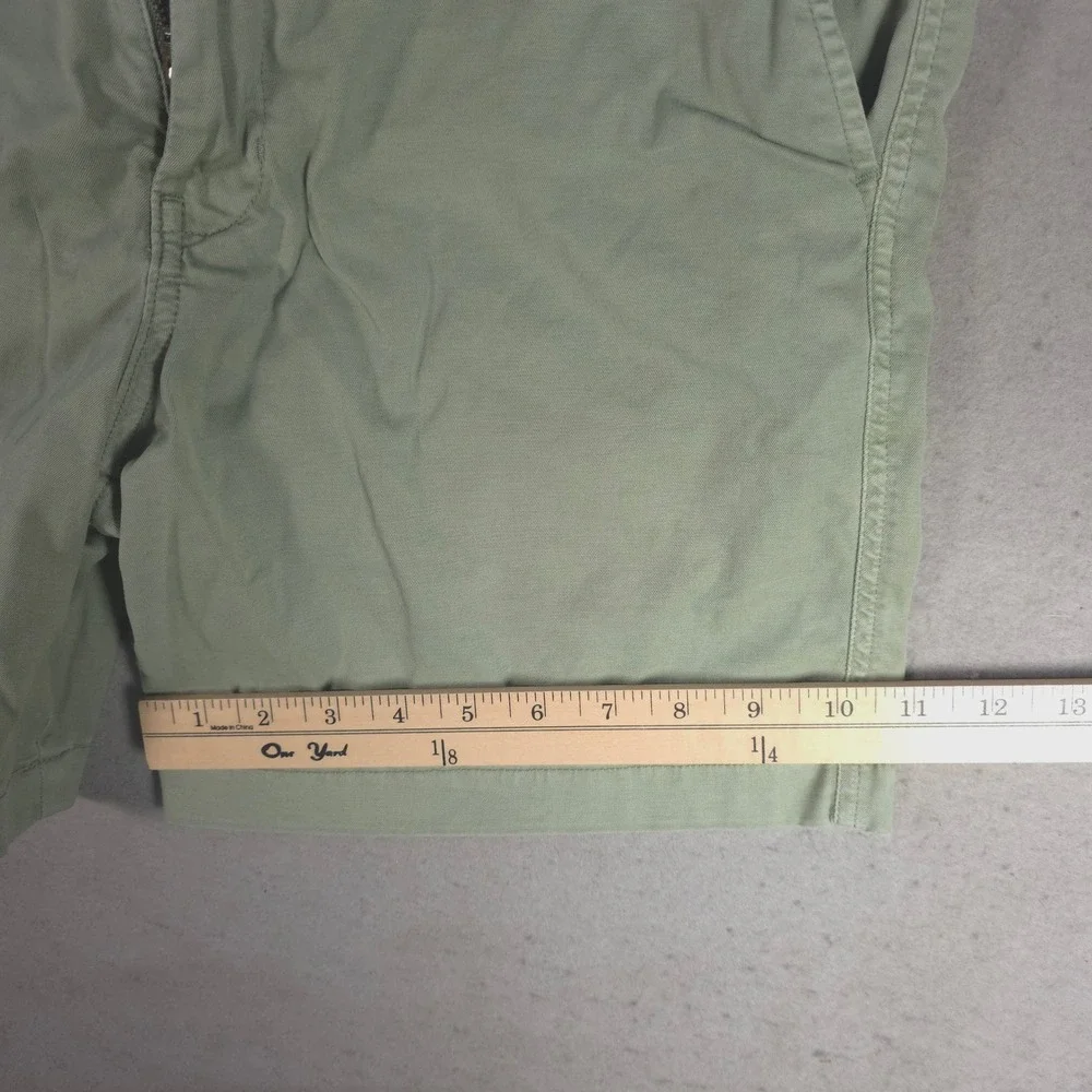 Vineyard Vines Men's Shorts Light‎ Green Chino Flat Front Size 30